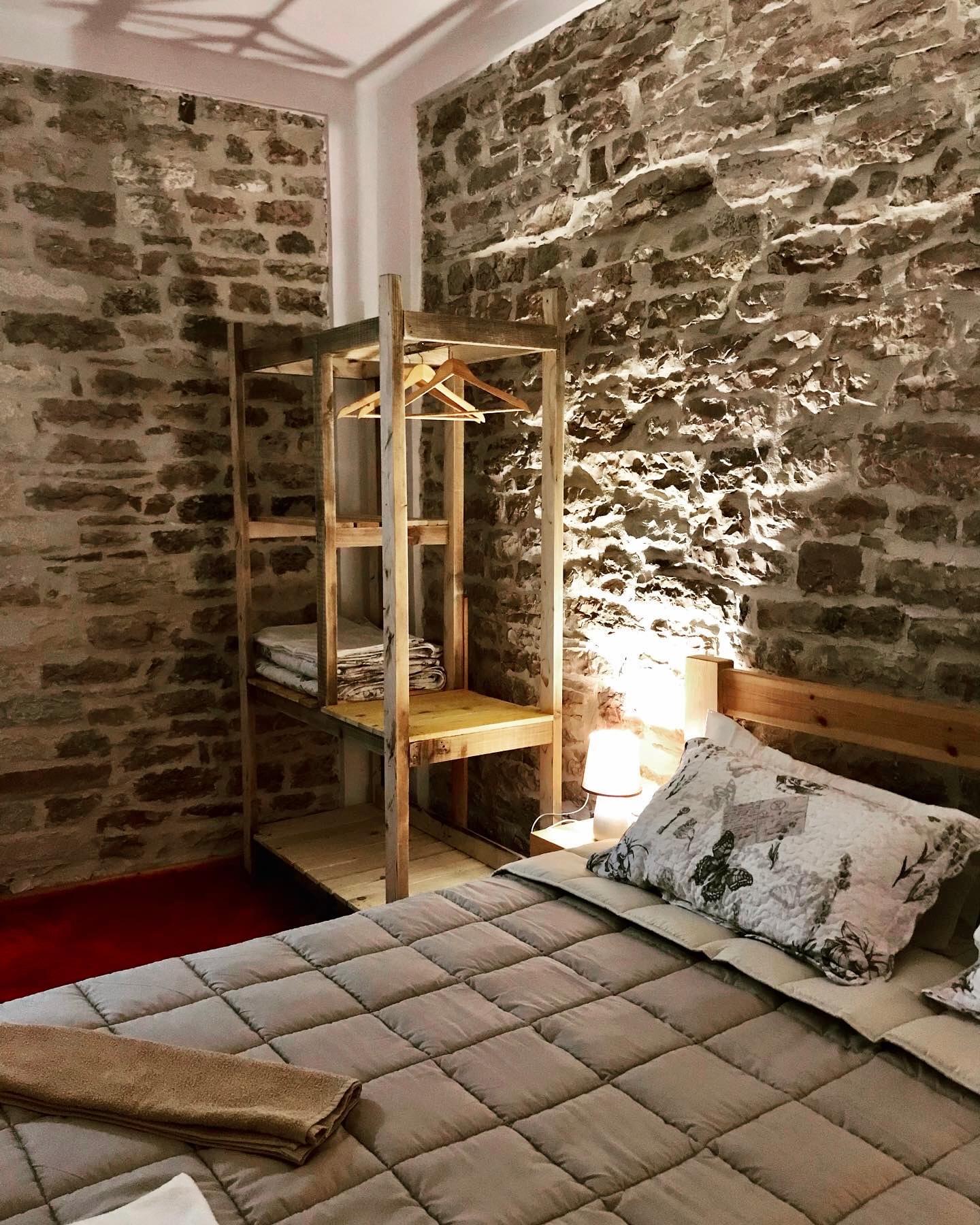 9B6AD8A9 1873 4BB2 A1DA 2F38DE942F55