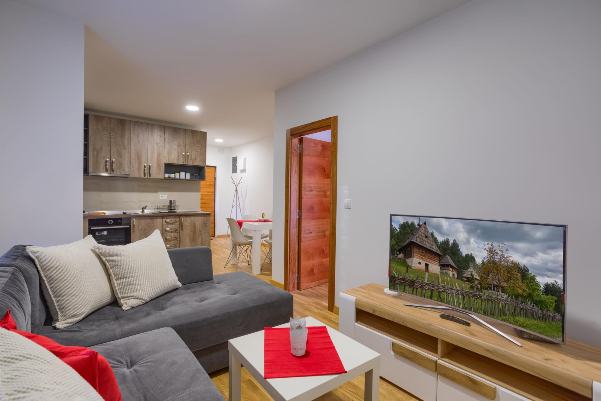 IMG 8727 HDR3 Default min scaled