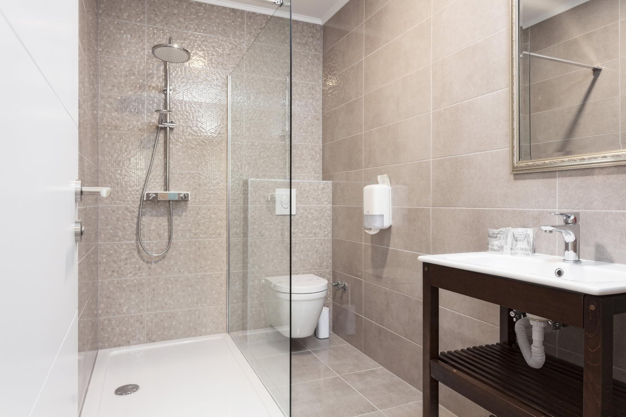 Kupaonica u sobi Marko min