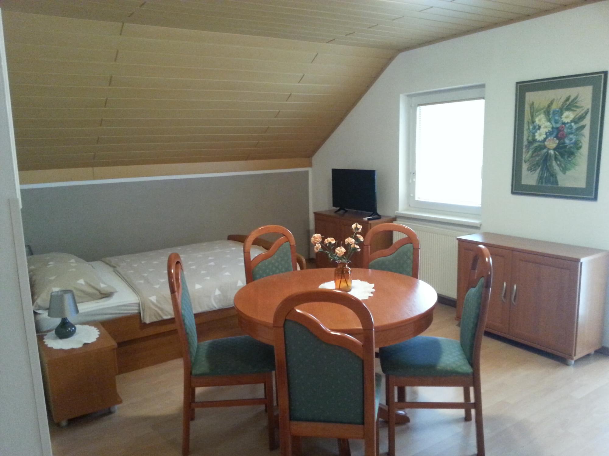 20120101 043628 scaled