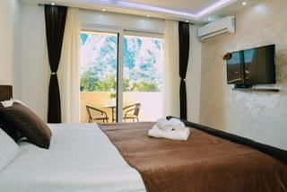 7FACD9A6 A1E6 4744 BE52 2C1D605E1497