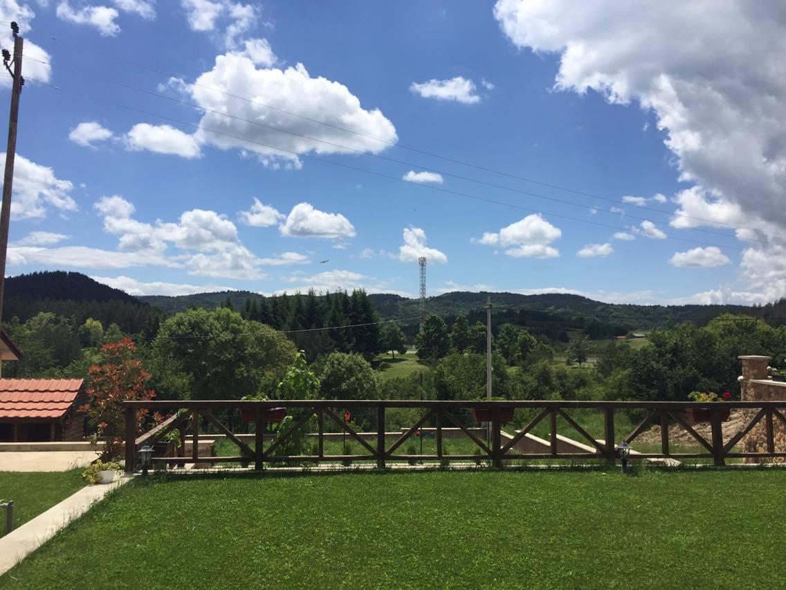 Pogled od letnikovec