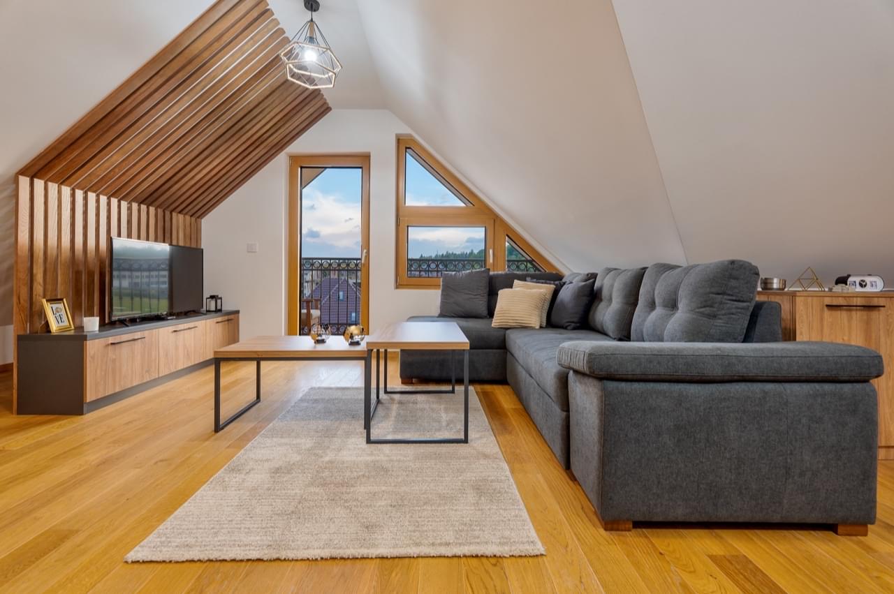 5197CEE5 C460 4D54 A35A D15865687094