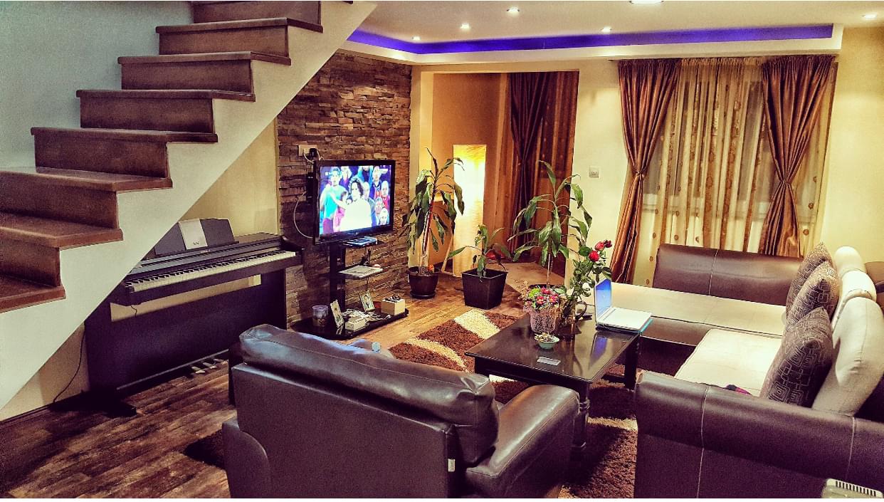 6B83C4E4 8A19 4F5A BC7D 905ECE10F031