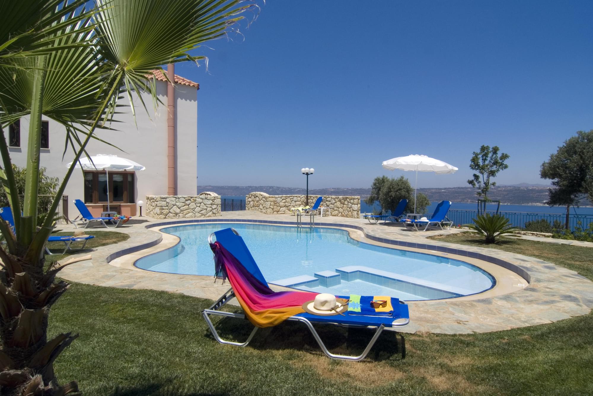 Upper garden and Pool scaled