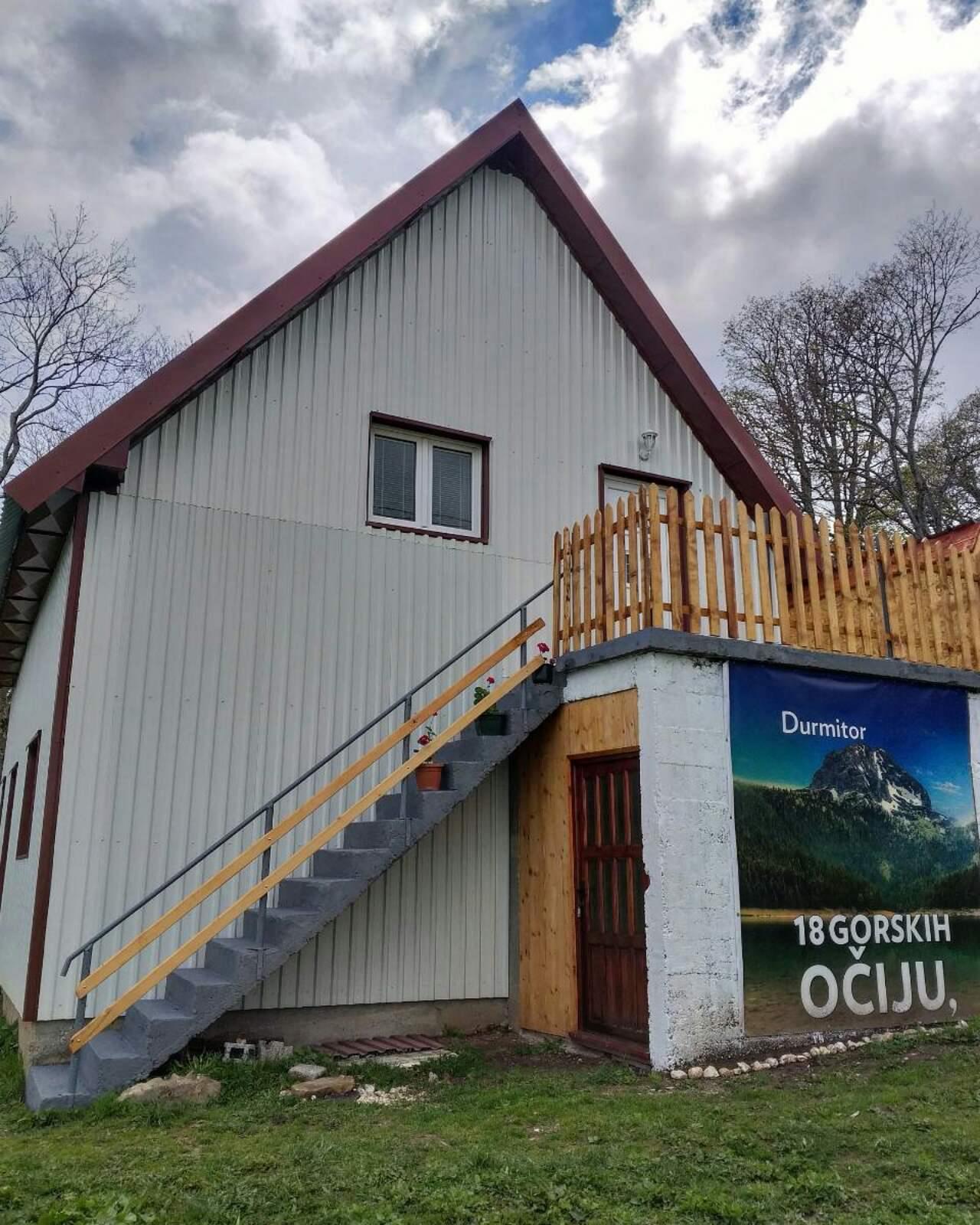 IMG d5532cc8b333b9a2c8ad71afe9426270 V min