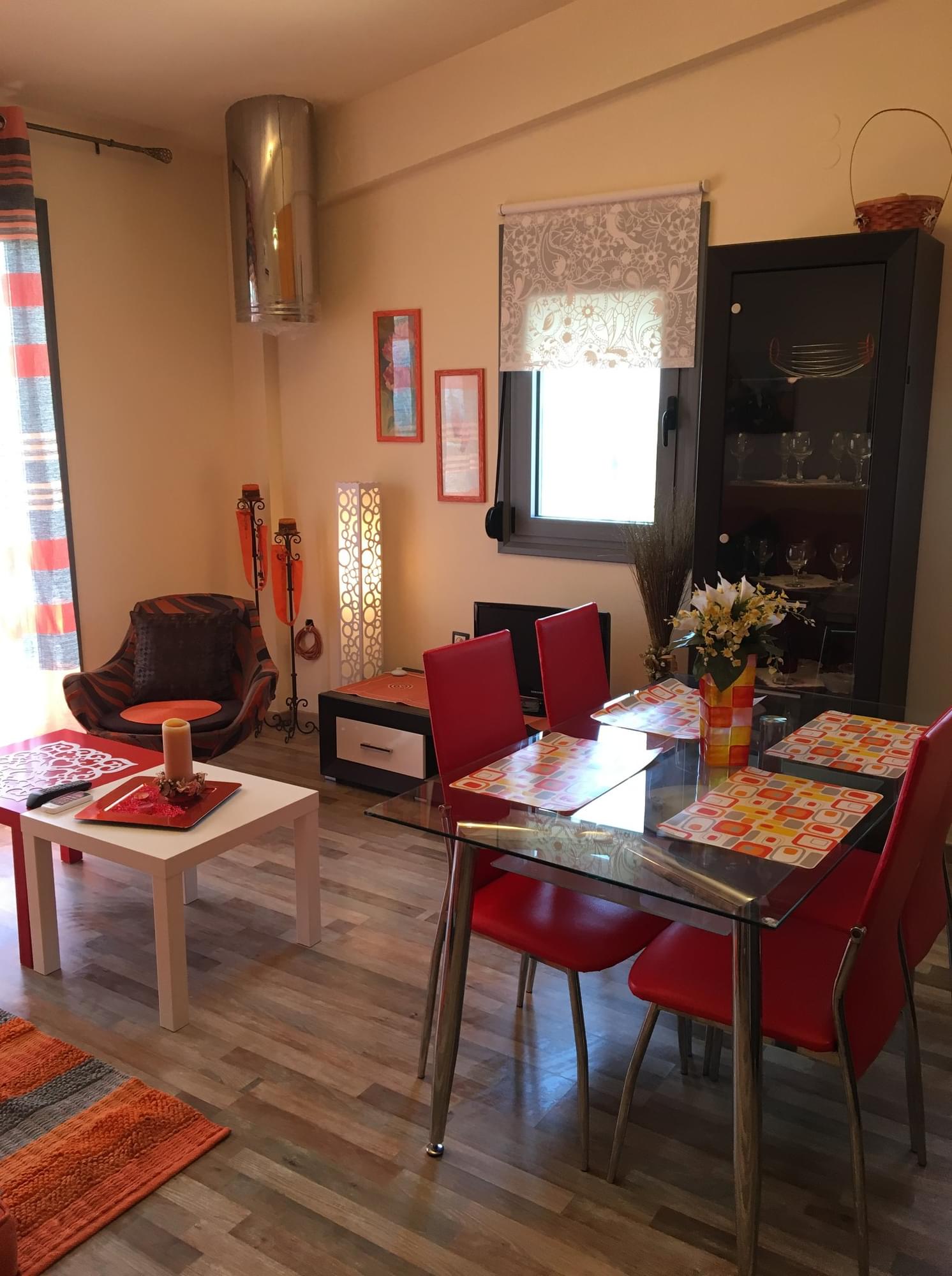 %CE%A3%CE%B1%CE%BB%CE%BF%CC%81%CE%BD%CE%B9 1