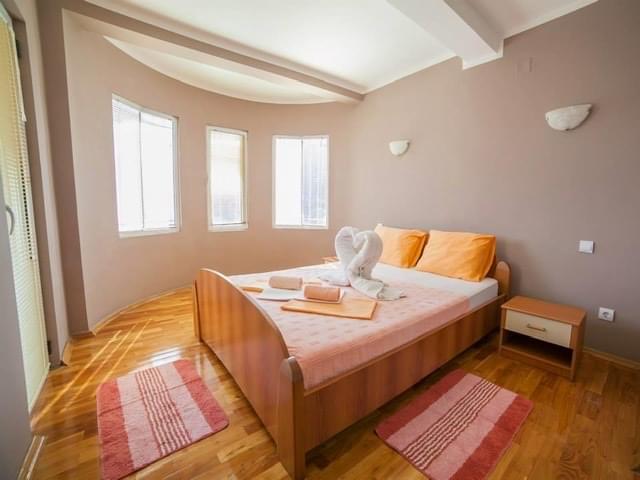 F5D9B5BB 44D4 444E BA24 8D6E5CDB0A67