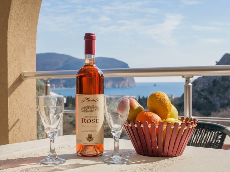 6506D975 7452 4842 97DF 674EA17C9517