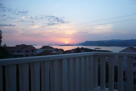 83c4ae2b 170e 4053 adcf 507f374af459